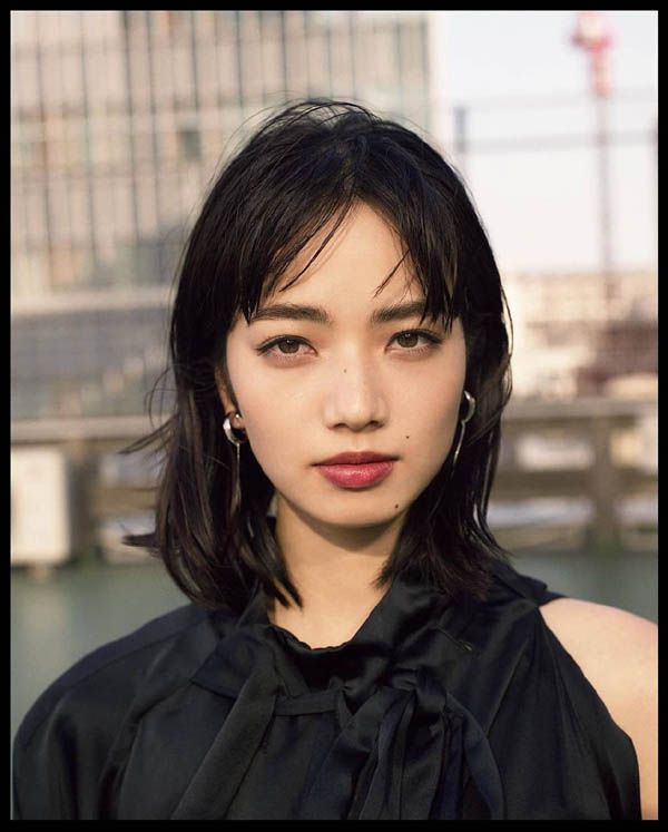 你以为的厌世脸却是别人的心头爱小松菜奈厌世妆容画法