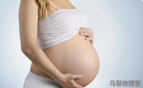 孕晚期肚子发硬发紧是怎么回事 孕晚期肚子发硬发紧正常吗