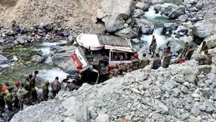 印度军车在中印边境坠河致7死19伤 又要调兵遣将搞事情