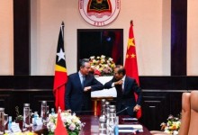 王毅转抵东帝汶访问 与东帝汶总理及外长会谈